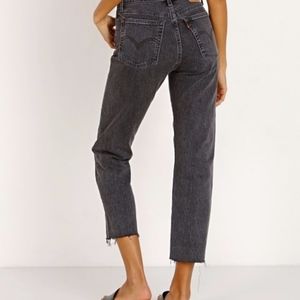 [nwt] Levi Wedgie Straight Jeans